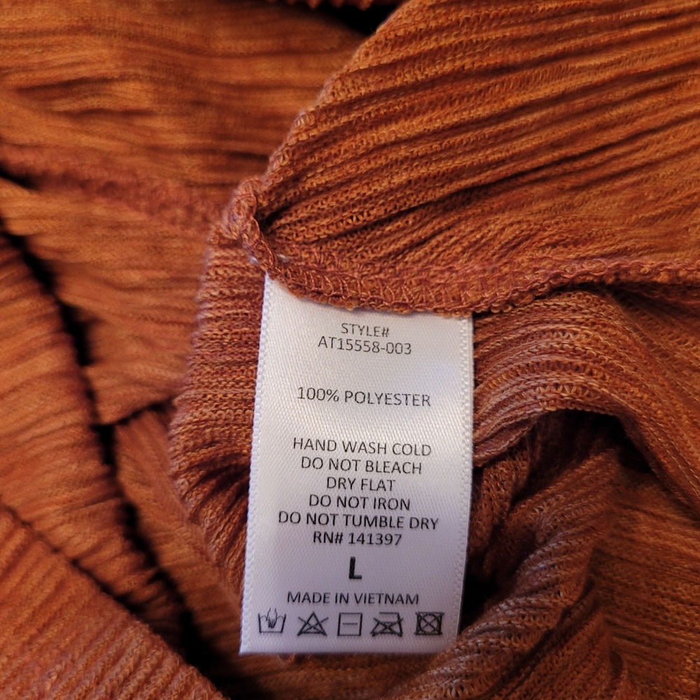 Astr Rust Wrap Top - Picture 9 of 10